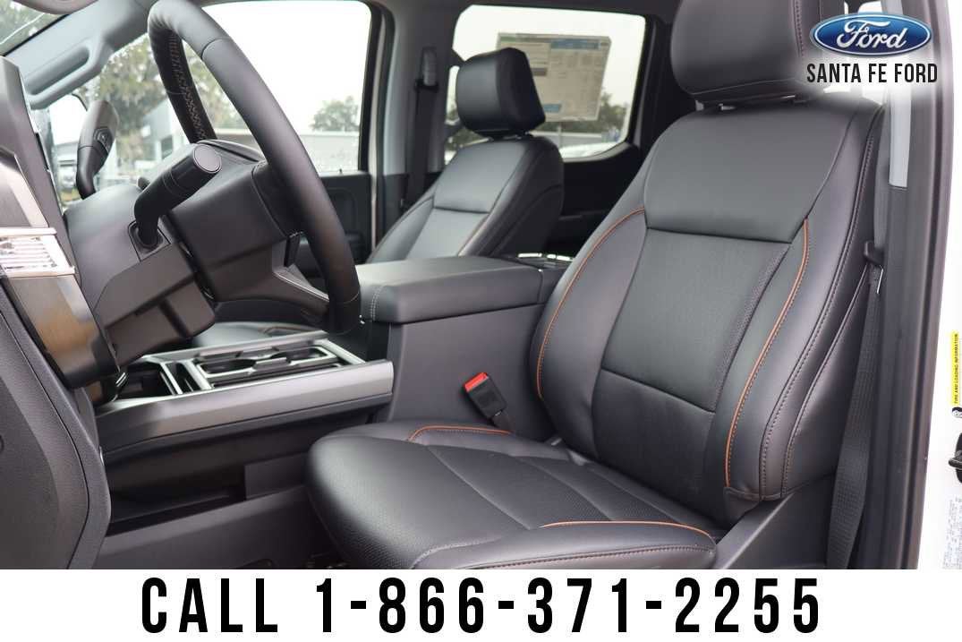 2026 Ford Super Duty F-350 DRW LARIAT