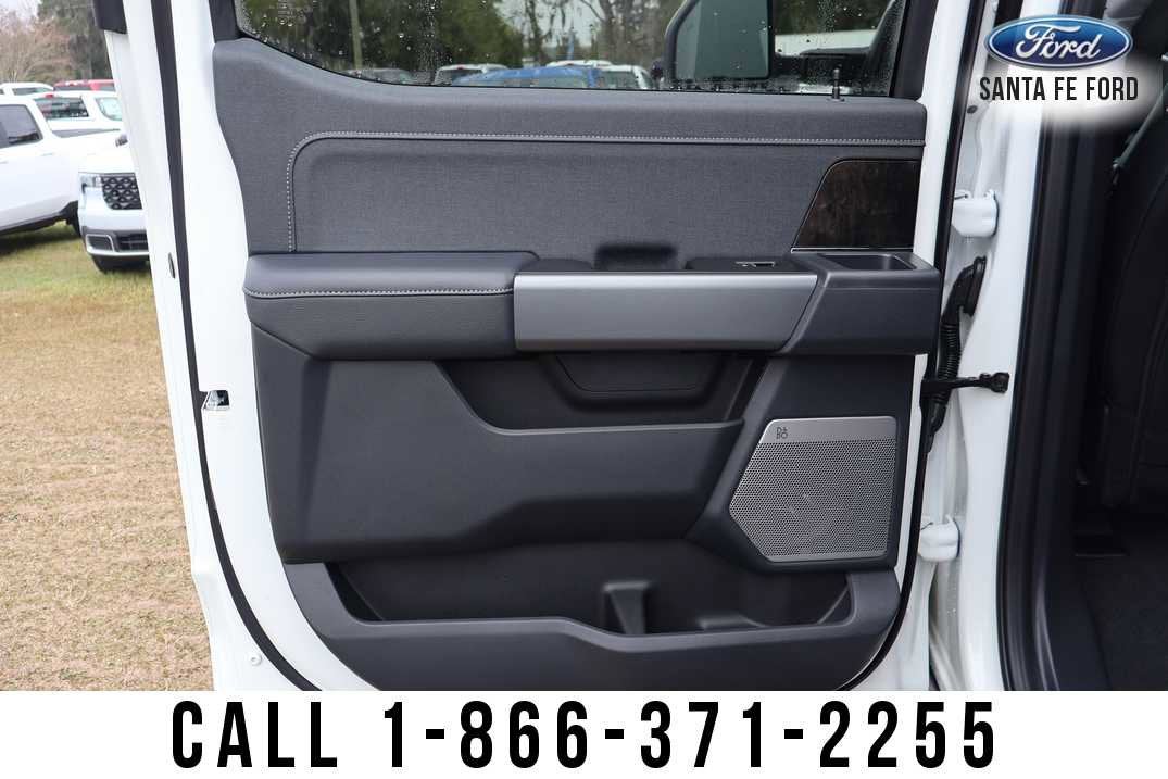 2026 Ford Super Duty F-350 DRW LARIAT