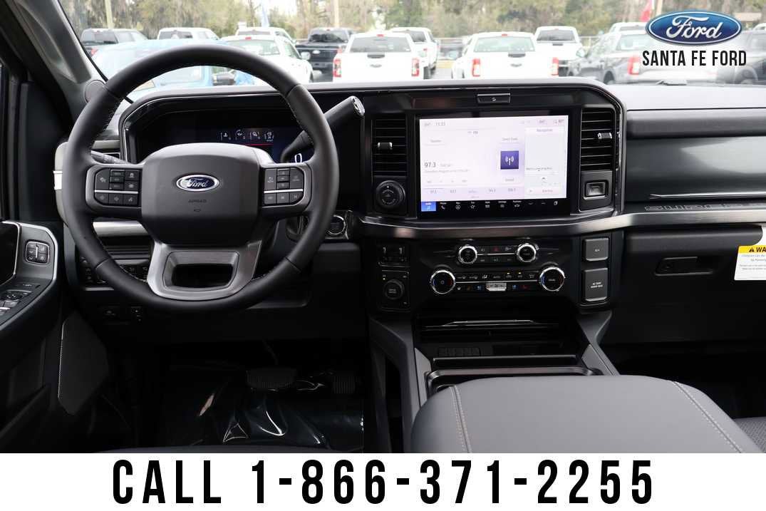 2026 Ford Super Duty F-350 DRW LARIAT