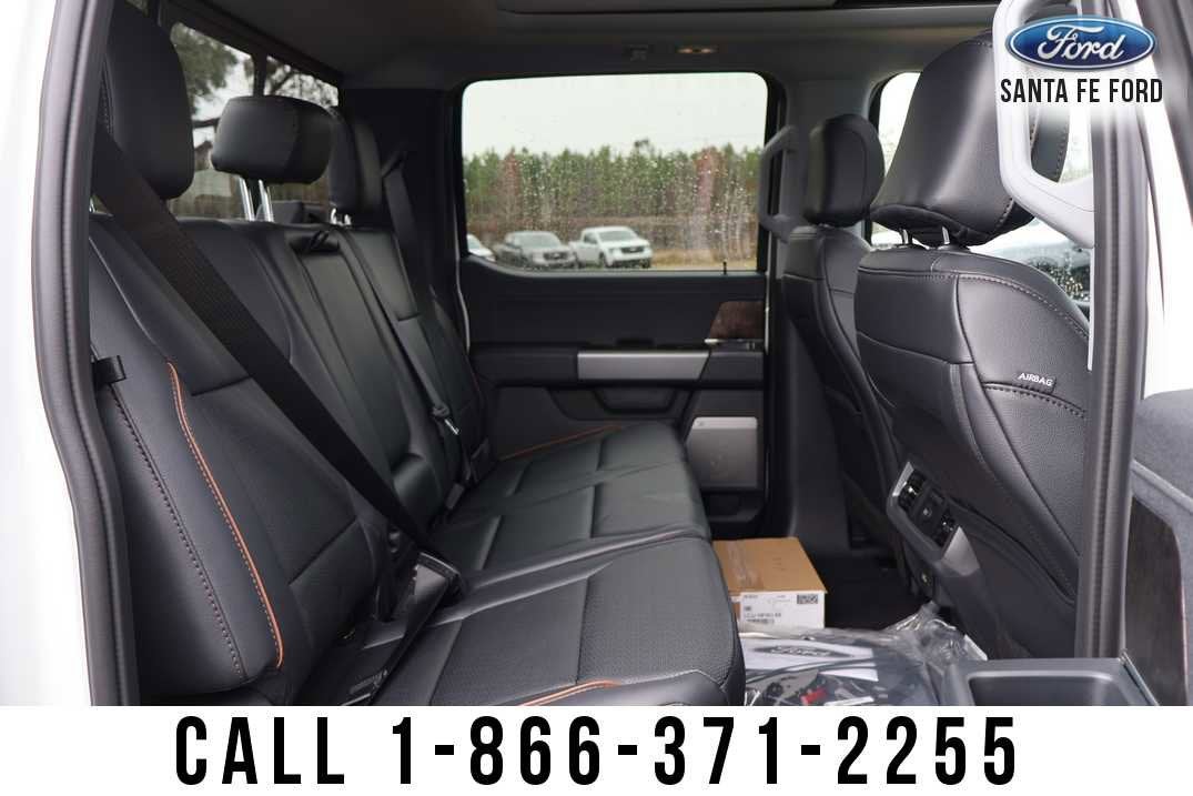 2026 Ford Super Duty F-350 DRW LARIAT