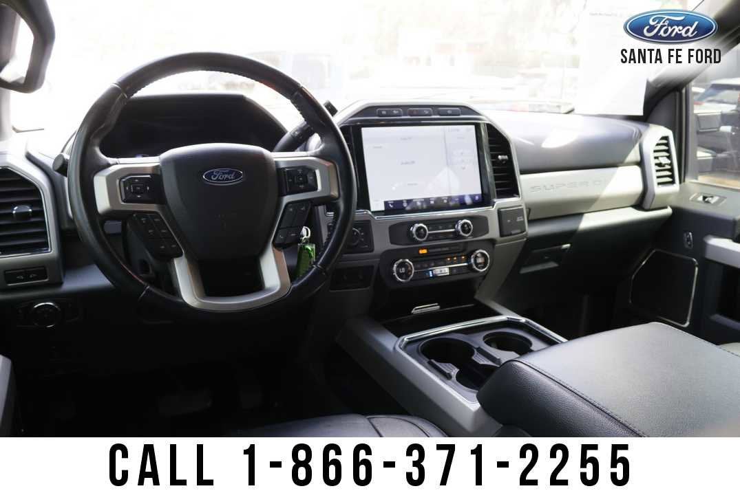 2022 Ford Super Duty F-350 DRW LARIAT