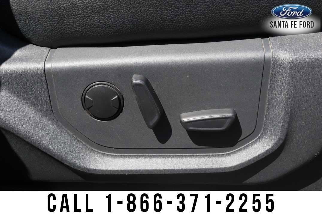 2022 Ford Super Duty F-350 DRW LARIAT