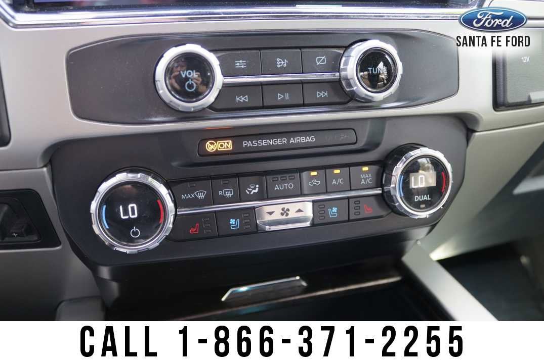 2022 Ford Super Duty F-350 DRW LARIAT
