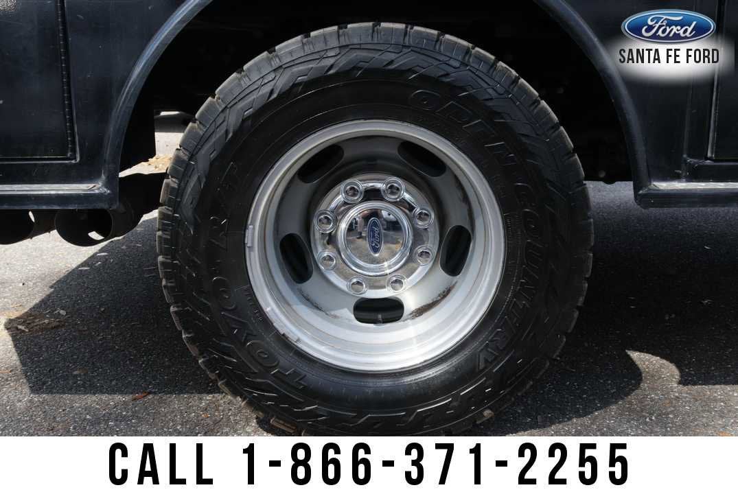 2022 Ford Super Duty F-350 DRW LARIAT