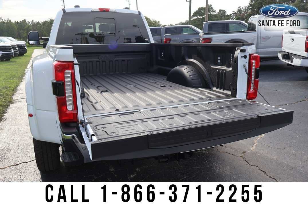 2026 Ford Super Duty F-350 DRW F-350® XLT