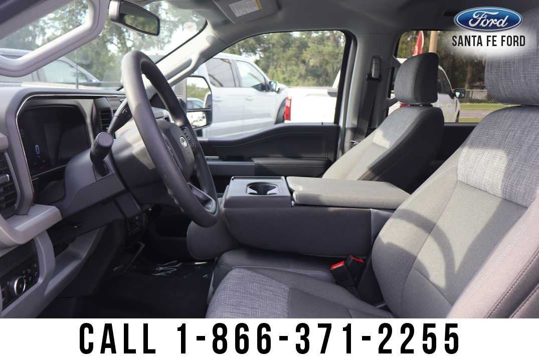 2026 Ford Super Duty F-350 DRW F-350® XLT