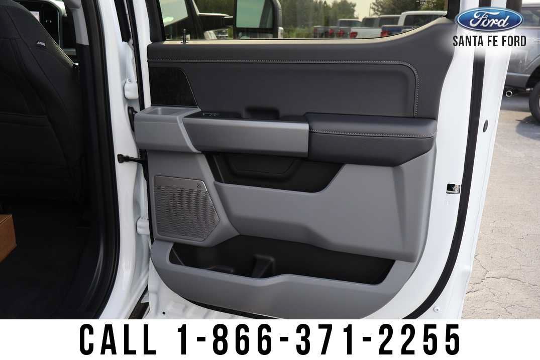 2026 Ford Super Duty F-350 DRW F-350® XLT