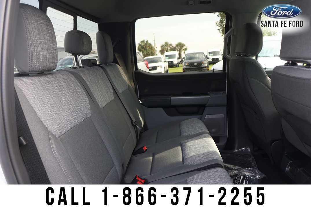 2026 Ford Super Duty F-350 DRW F-350® XLT