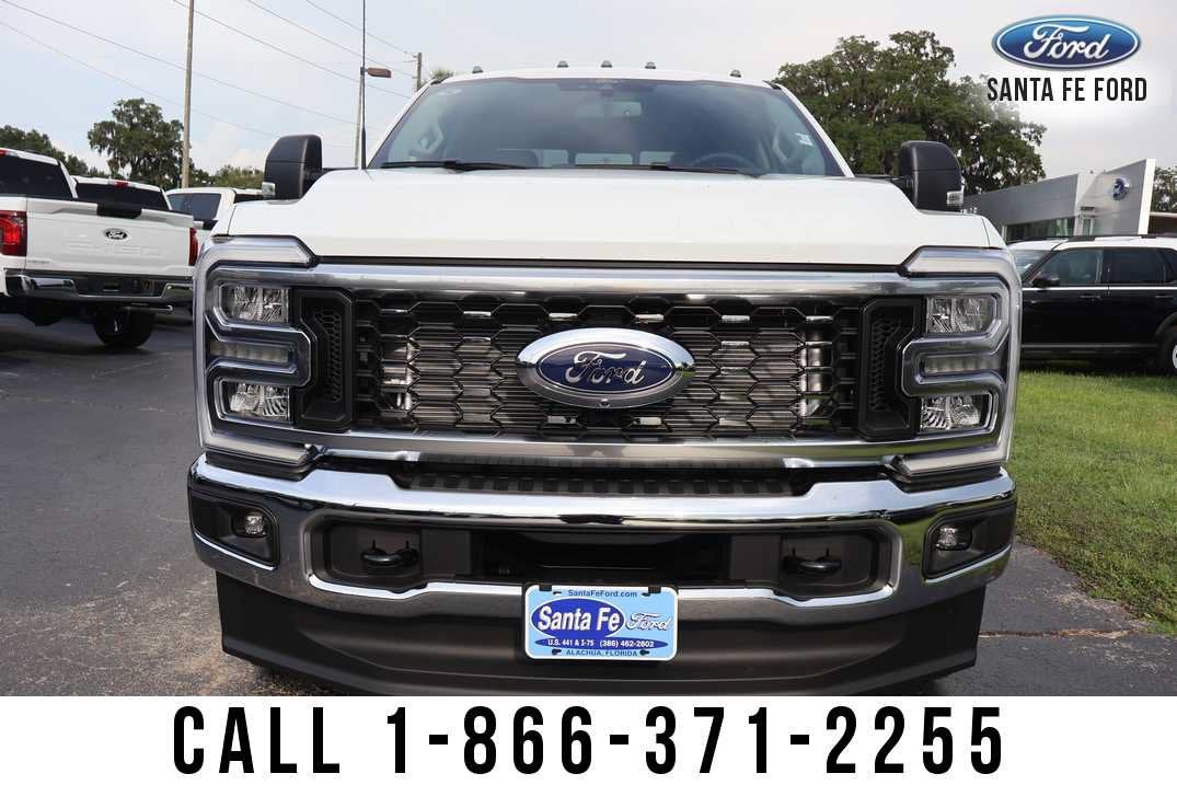 2026 Ford Super Duty F-350 DRW F-350® XLT