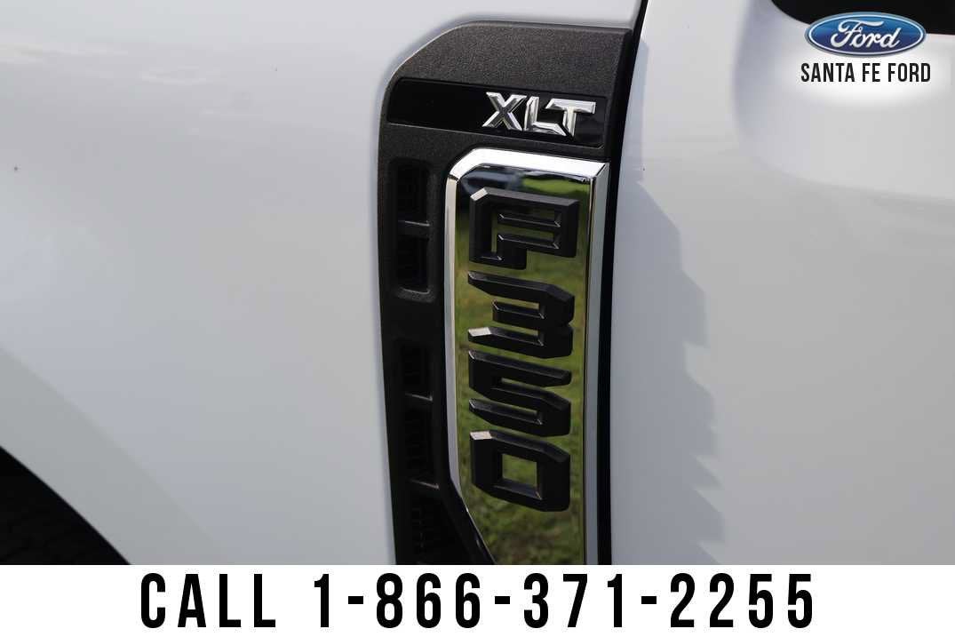 2026 Ford Super Duty F-350 DRW F-350® XLT