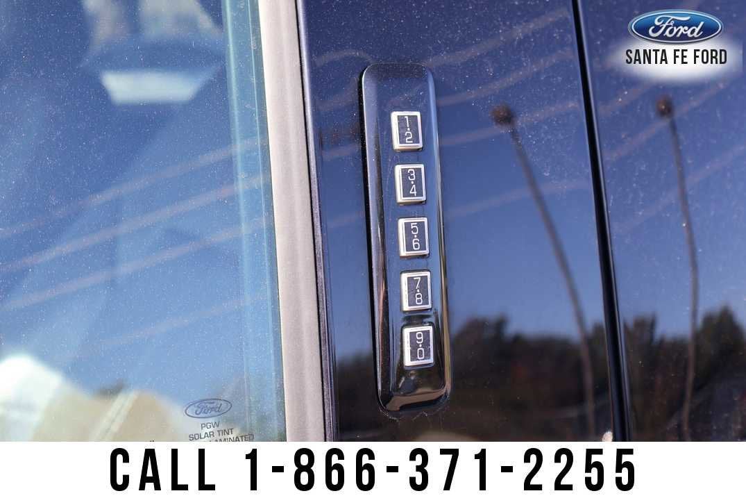 2017 Ford Super Duty F-350 DRW King Ranch