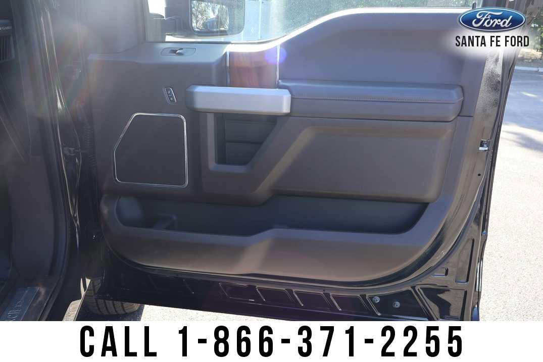 2017 Ford Super Duty F-350 DRW King Ranch