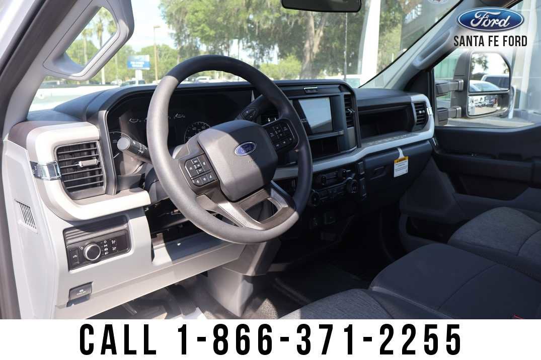 2026 Ford Super Duty F-450 DRW F-450® XL