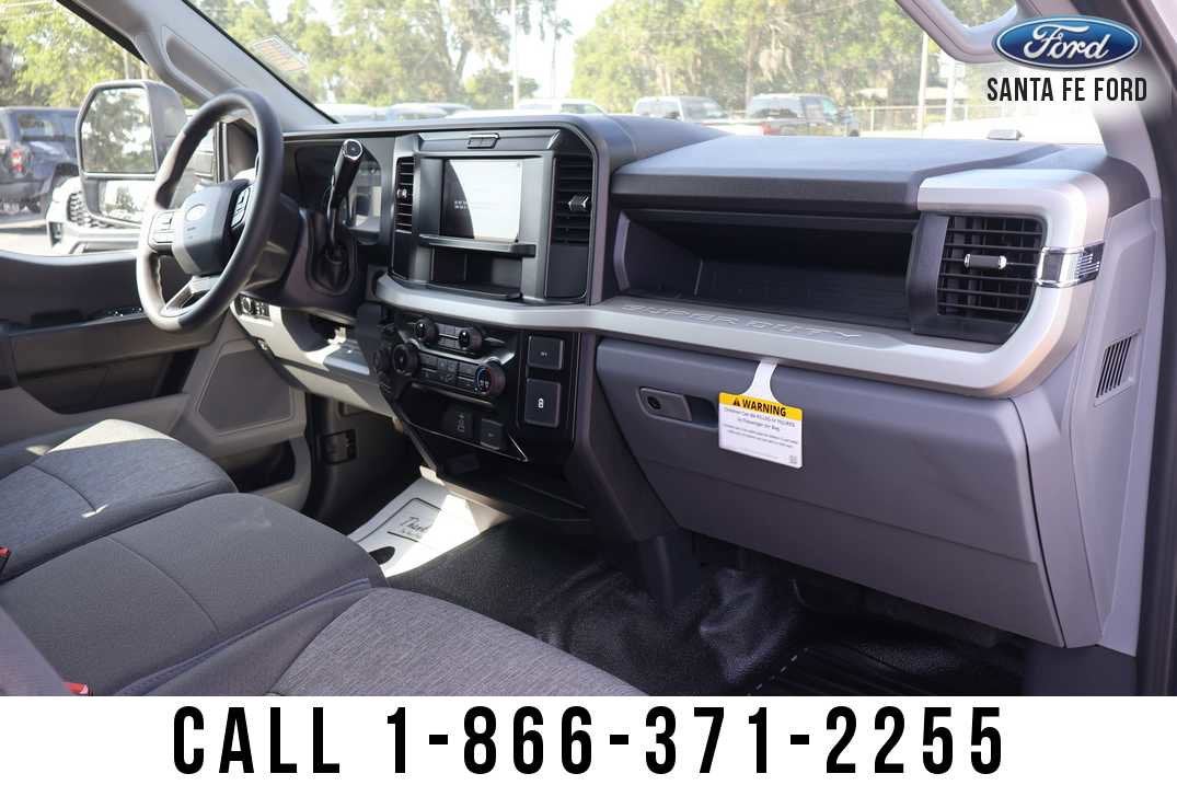 2026 Ford Super Duty F-450 DRW F-450® XL