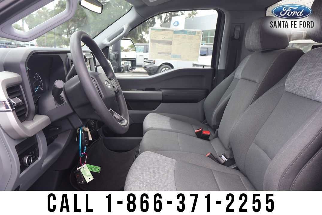 2026 Ford Super Duty F-250 SRW XLT