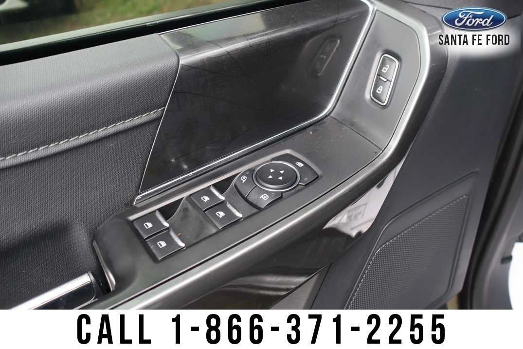 2023 Ford F-150 Base