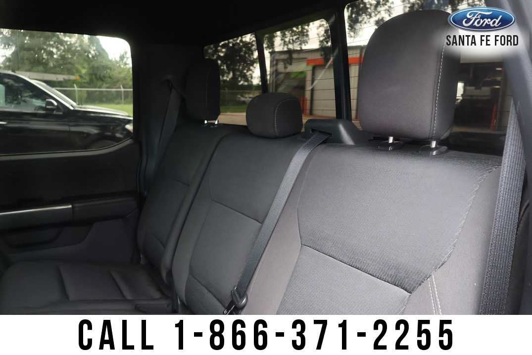 2023 Ford F-150 Base