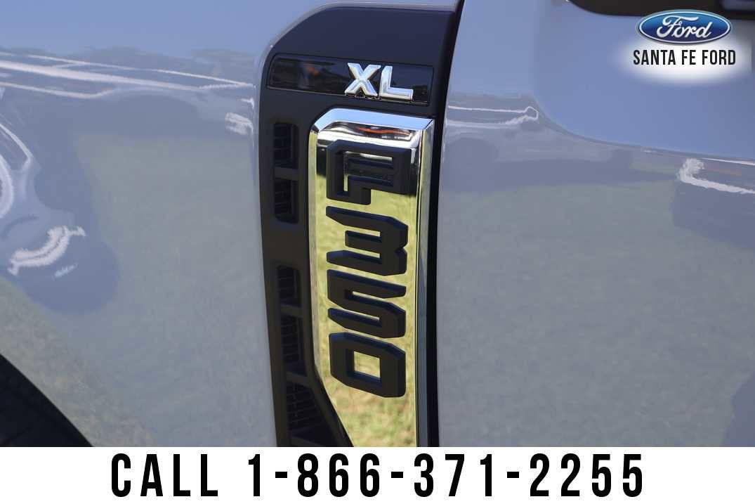 2026 Ford Super Duty F-350 SRW F-350® XL