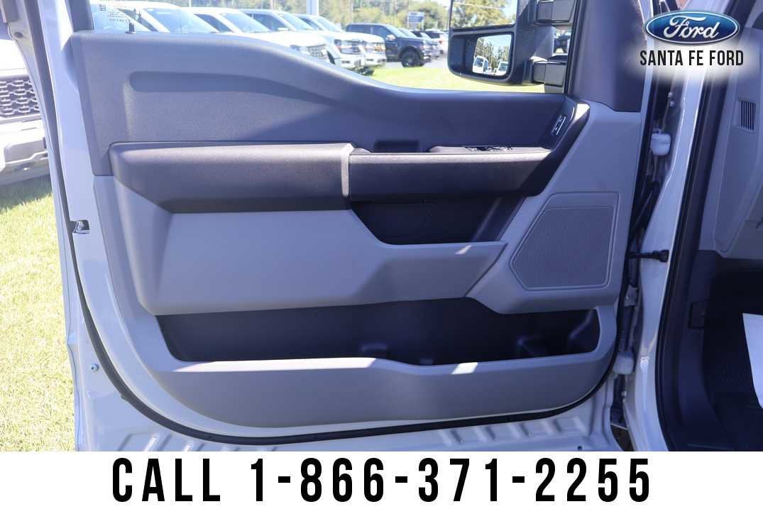 2026 Ford Super Duty F-350 SRW F-350® XL