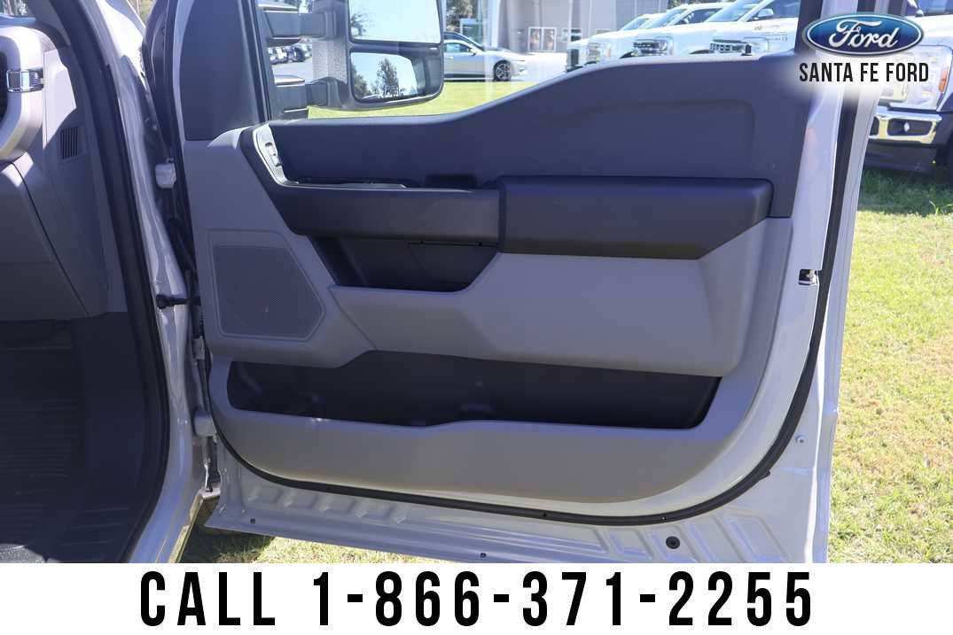 2026 Ford Super Duty F-350 SRW F-350® XL