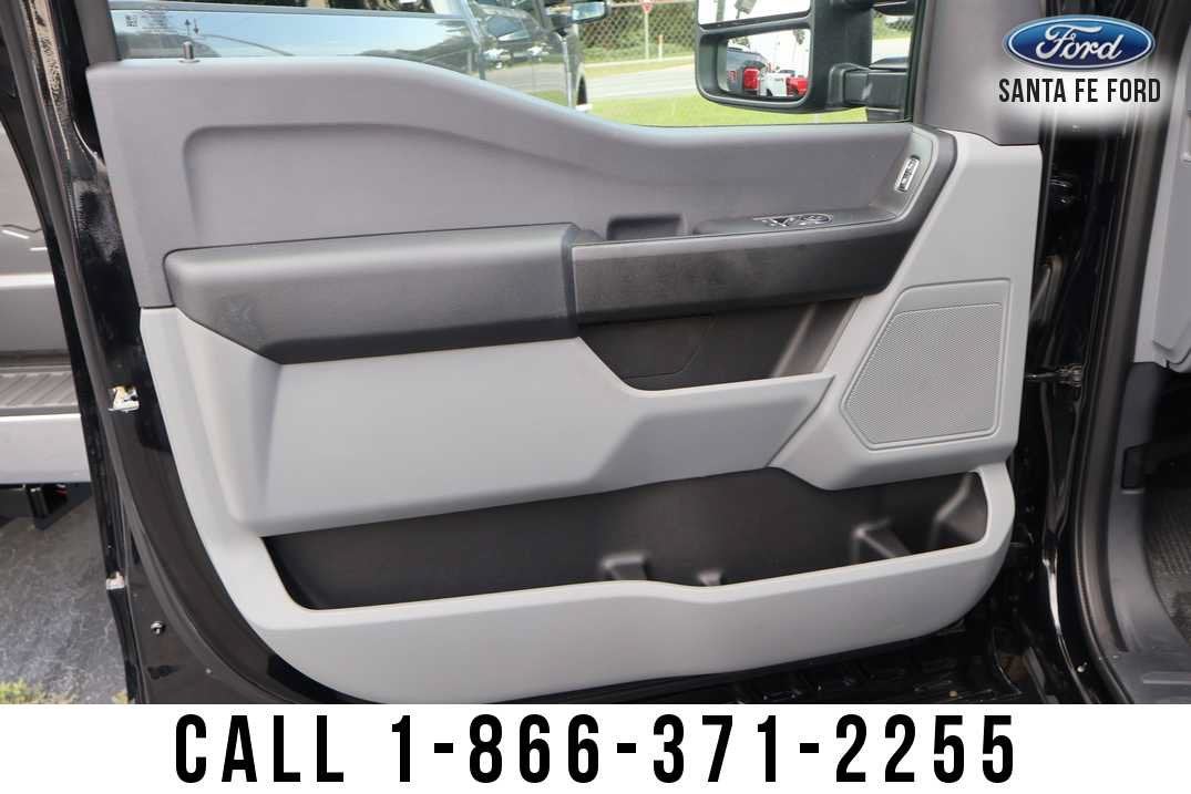 2026 Ford Super Duty F-350 SRW XLT