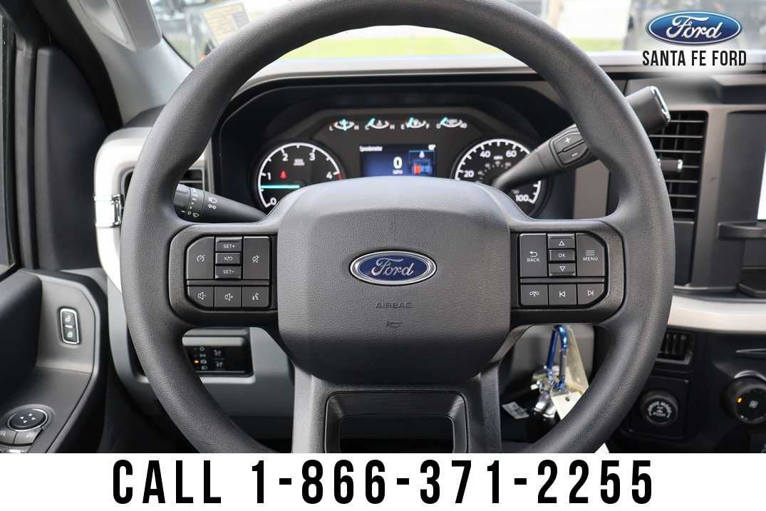 2026 Ford Super Duty F-350 SRW XLT