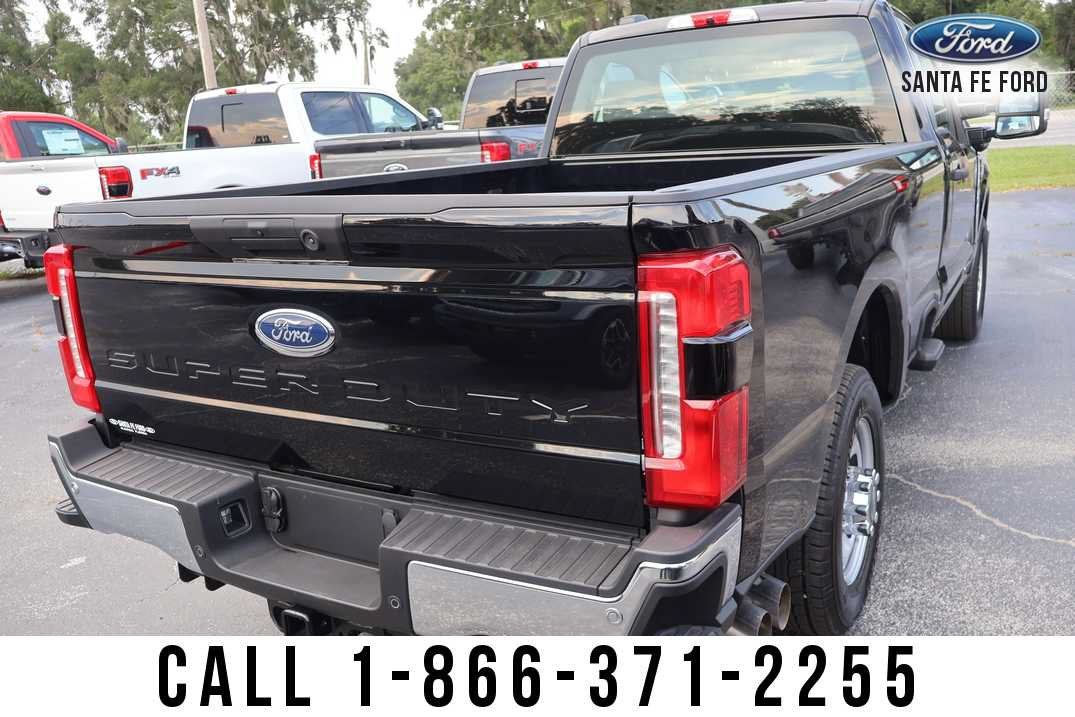 2026 Ford Super Duty F-350 SRW XLT