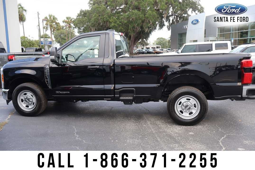 2026 Ford Super Duty F-350 SRW XLT