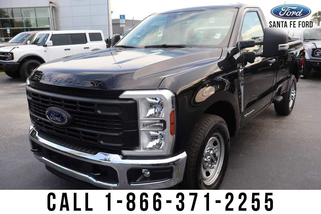 2026 Ford Super Duty F-350 SRW XLT