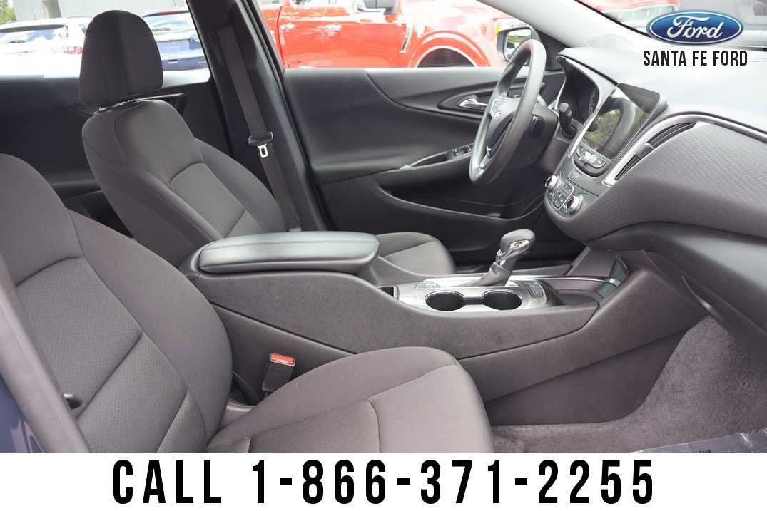 2025 Chevrolet Malibu LT