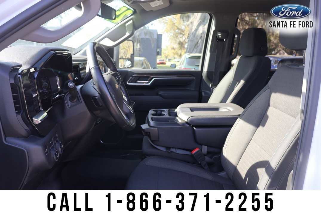 2025 Chevrolet Silverado 2500HD LT