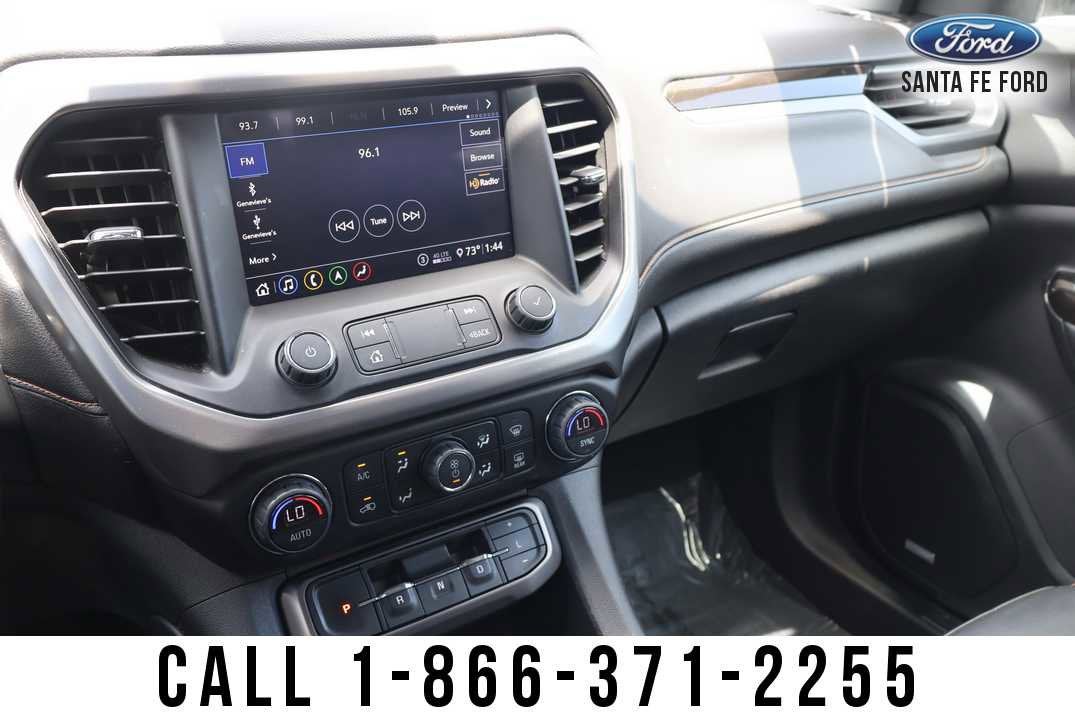2020 GMC Acadia AT4