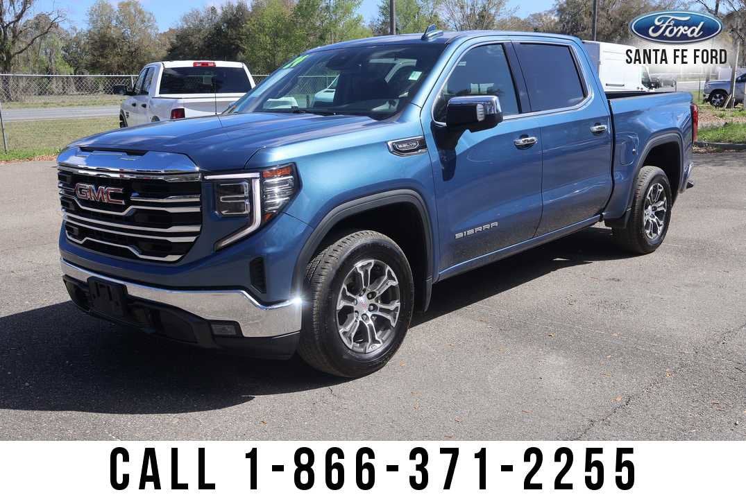 2024 GMC Sierra 1500 SLT