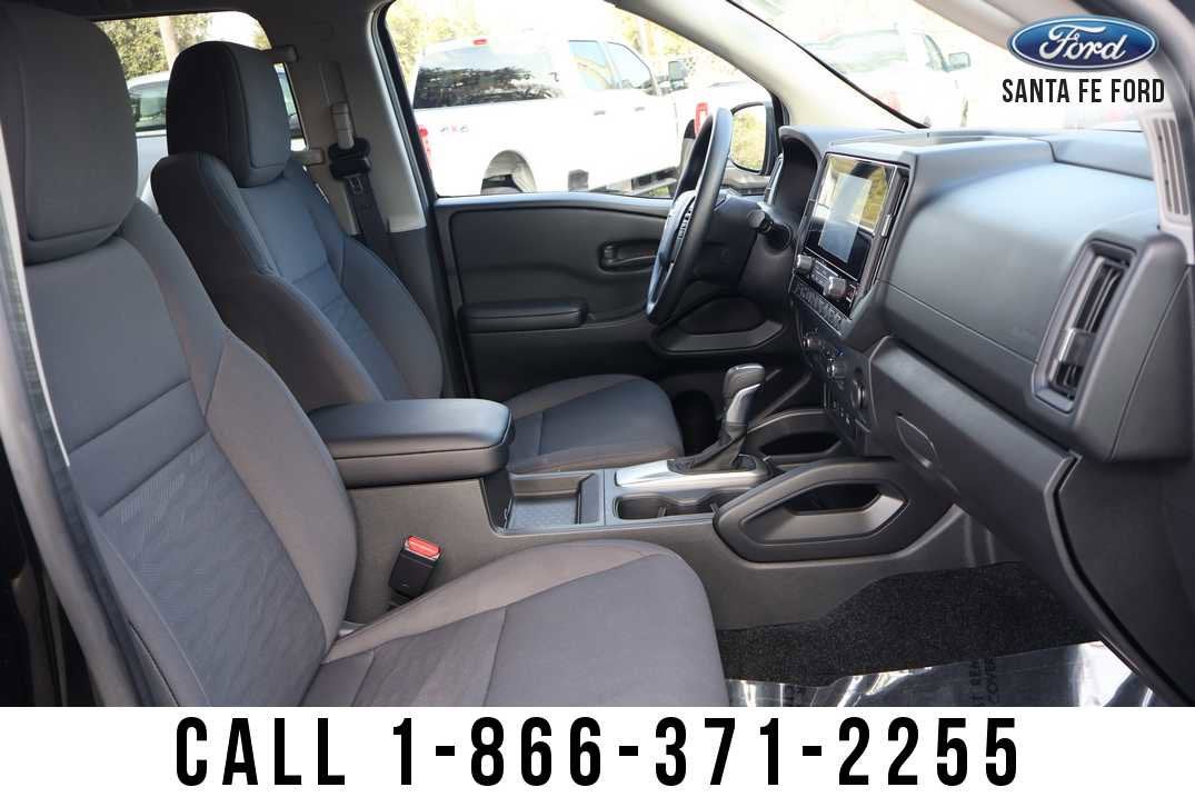 2025 Nissan Frontier S