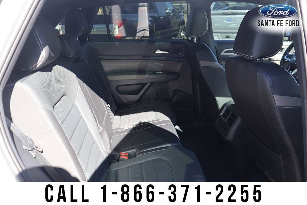 2023 Volkswagen Atlas Cross Sport 3.6L V6 SEL Premium R-Line