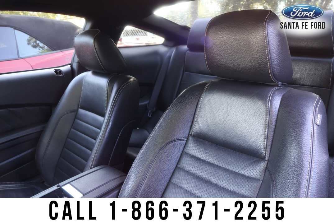 2011 Ford Mustang Premium