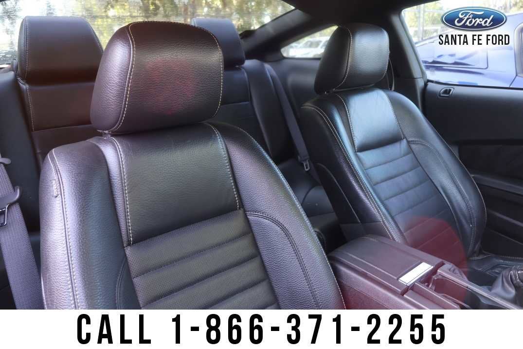2011 Ford Mustang Premium