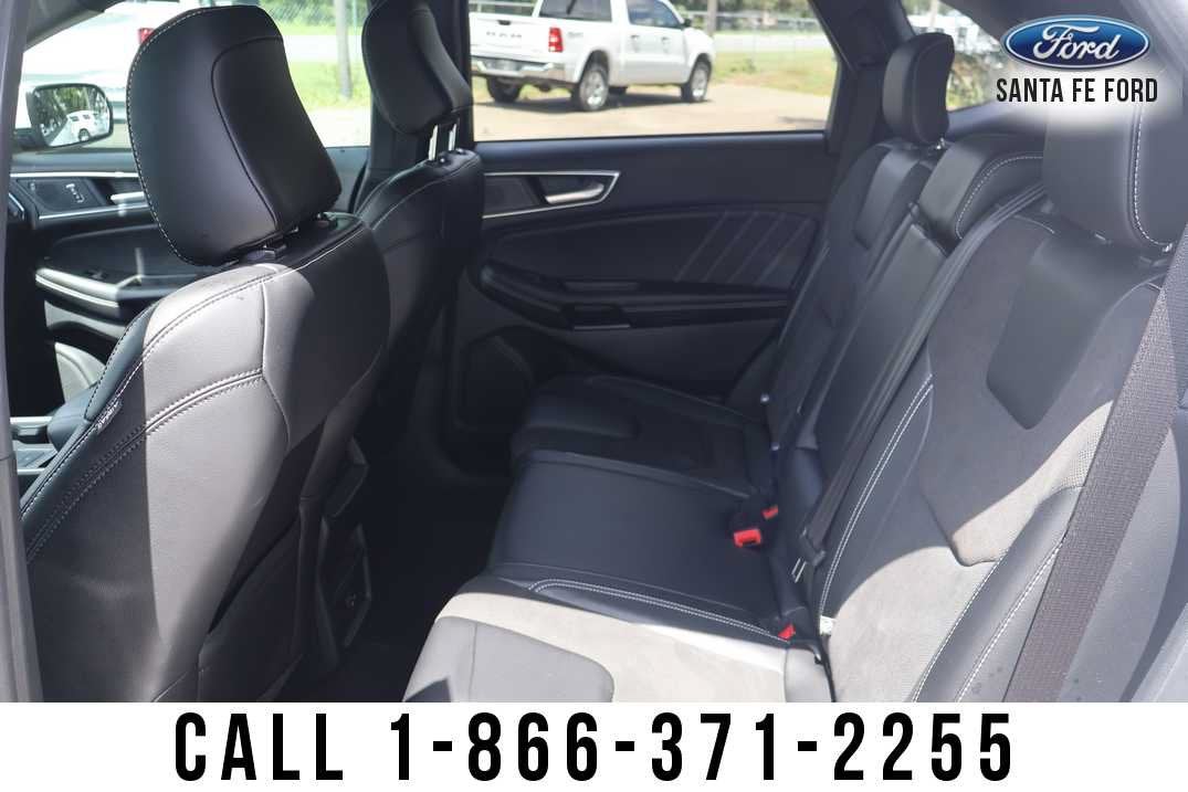 2022 Ford Edge ST