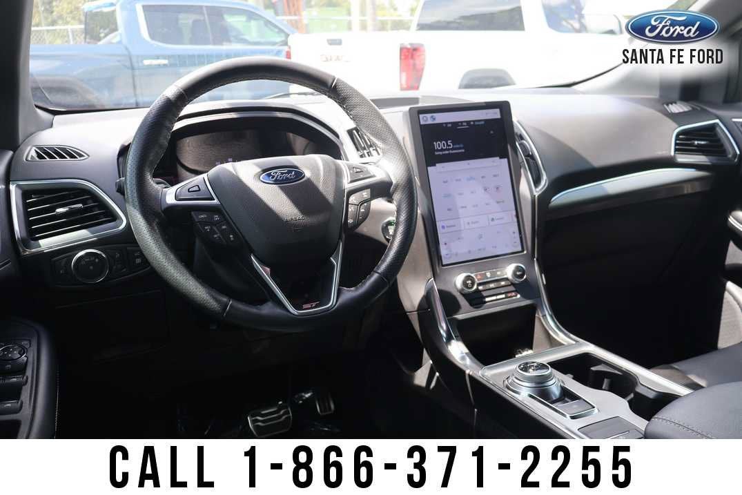 2022 Ford Edge ST