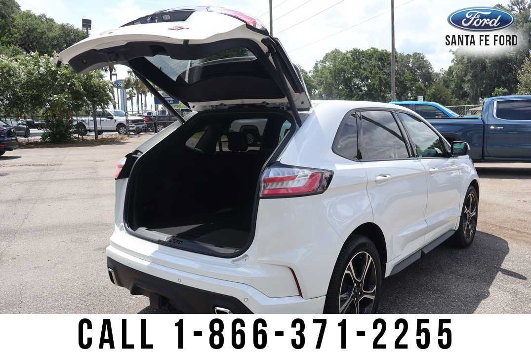 2022 Ford Edge ST