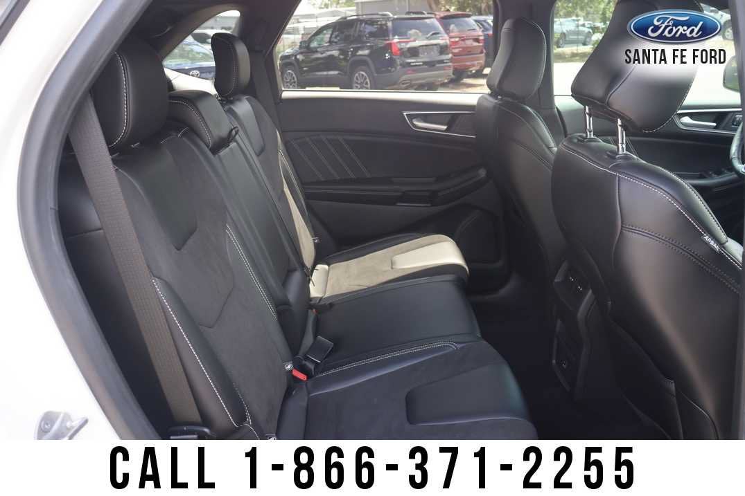 2022 Ford Edge ST