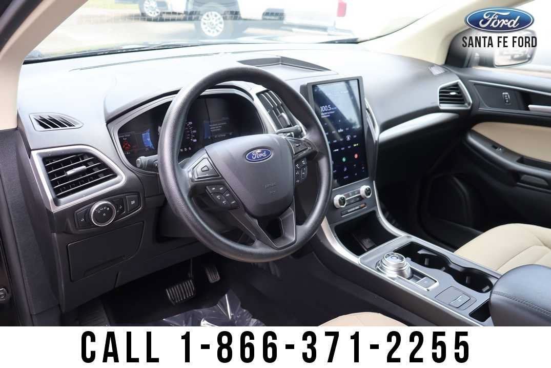 2024 Ford Edge SE
