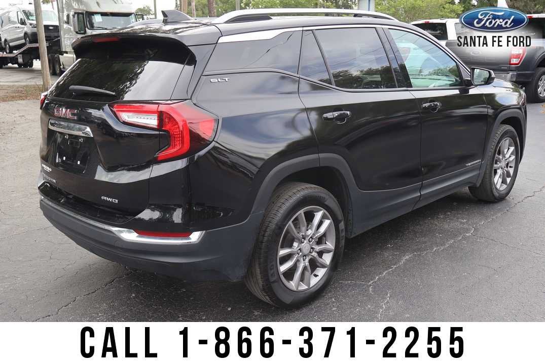 2024 GMC Terrain SLT
