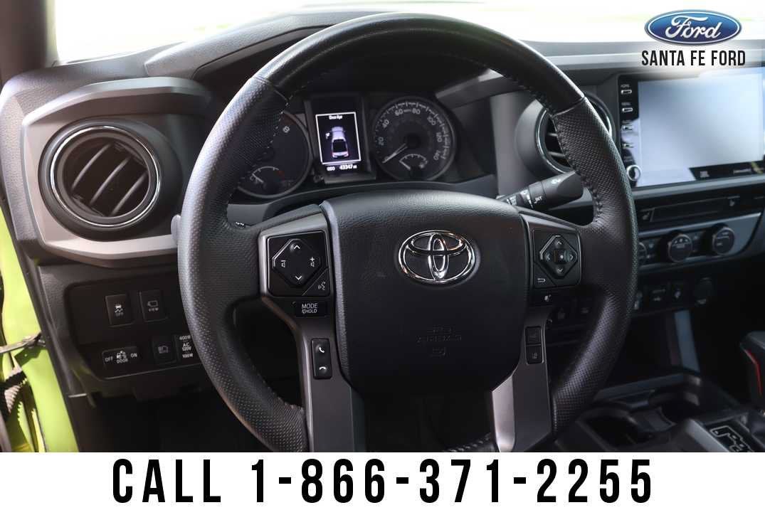 2022 Toyota Tacoma 4WD TRD Off Road