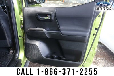 2022 Toyota Tacoma 4WD TRD Off Road