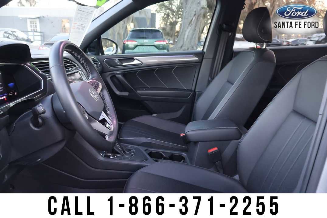 2023 Volkswagen Tiguan SE R-Line Black