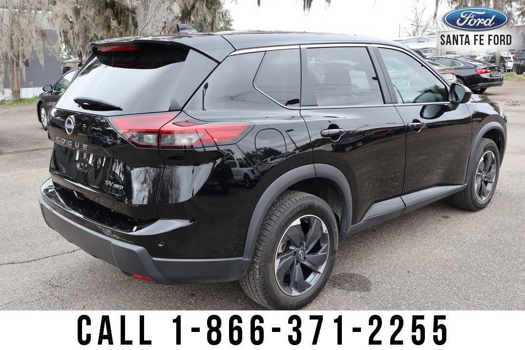 2024 Nissan Rogue SV