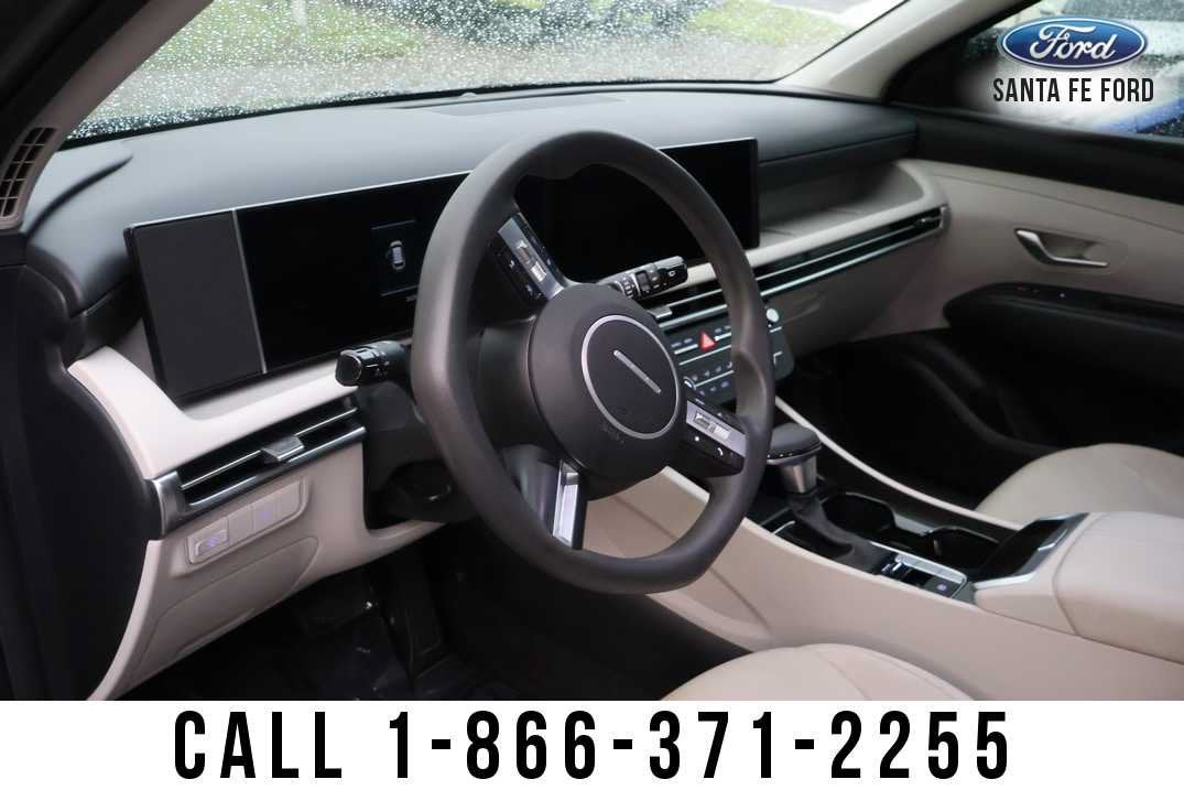 2025 Hyundai Tucson SE