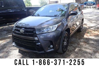 2017 Toyota Highlander SE