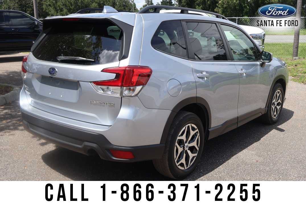 2022 Subaru Forester Premium